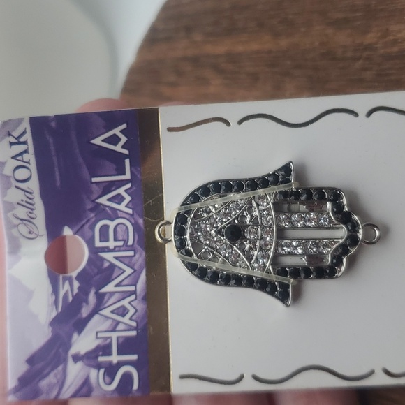 Black crystal‎ hamsa Chakra pendant nwt - Picture 1 of 2